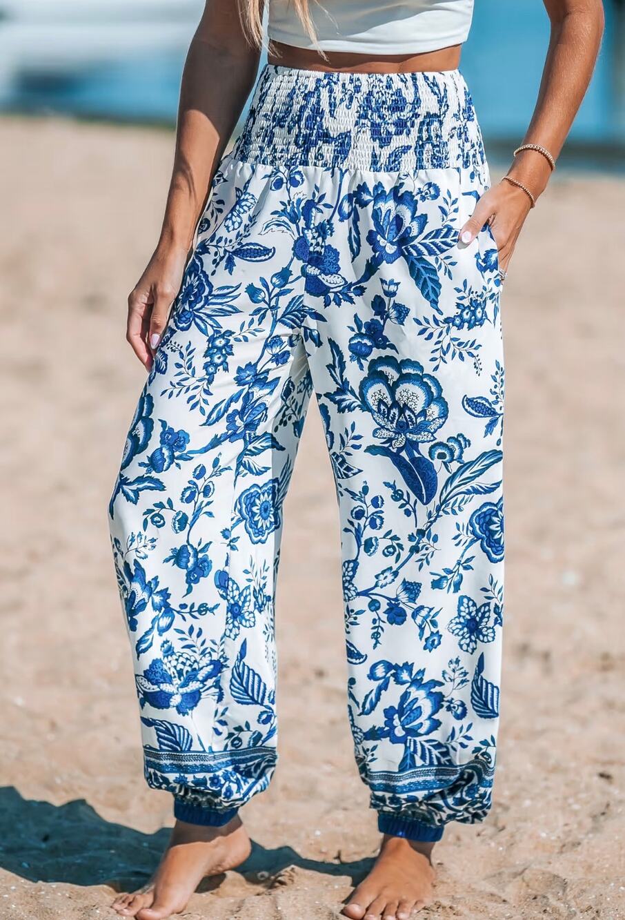 Cupshe Blue & White Floral Smocked Waist Tapered Pants | Medium | NEW